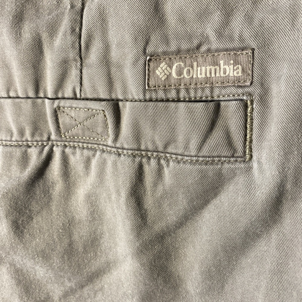Columbia Sportswear Shorts Mens 40 Gray Cargo Lightweight Hiking Outdoor Walking - Picture 6 of 7